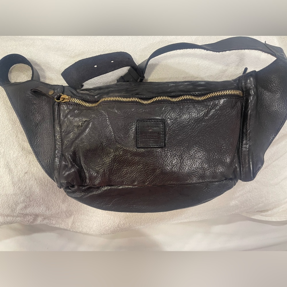 Campomaggi unisex Classic black leather bag! Purchased from Free people - Picture 7 of 15